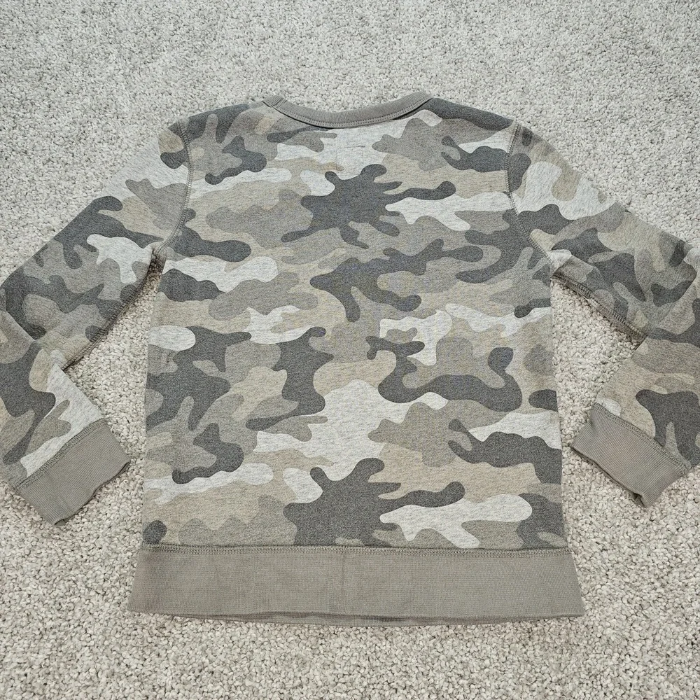 Boys Gap Kid Camouflage Size Small 6/7 Round Neck‎ Long Sleeve Sweater